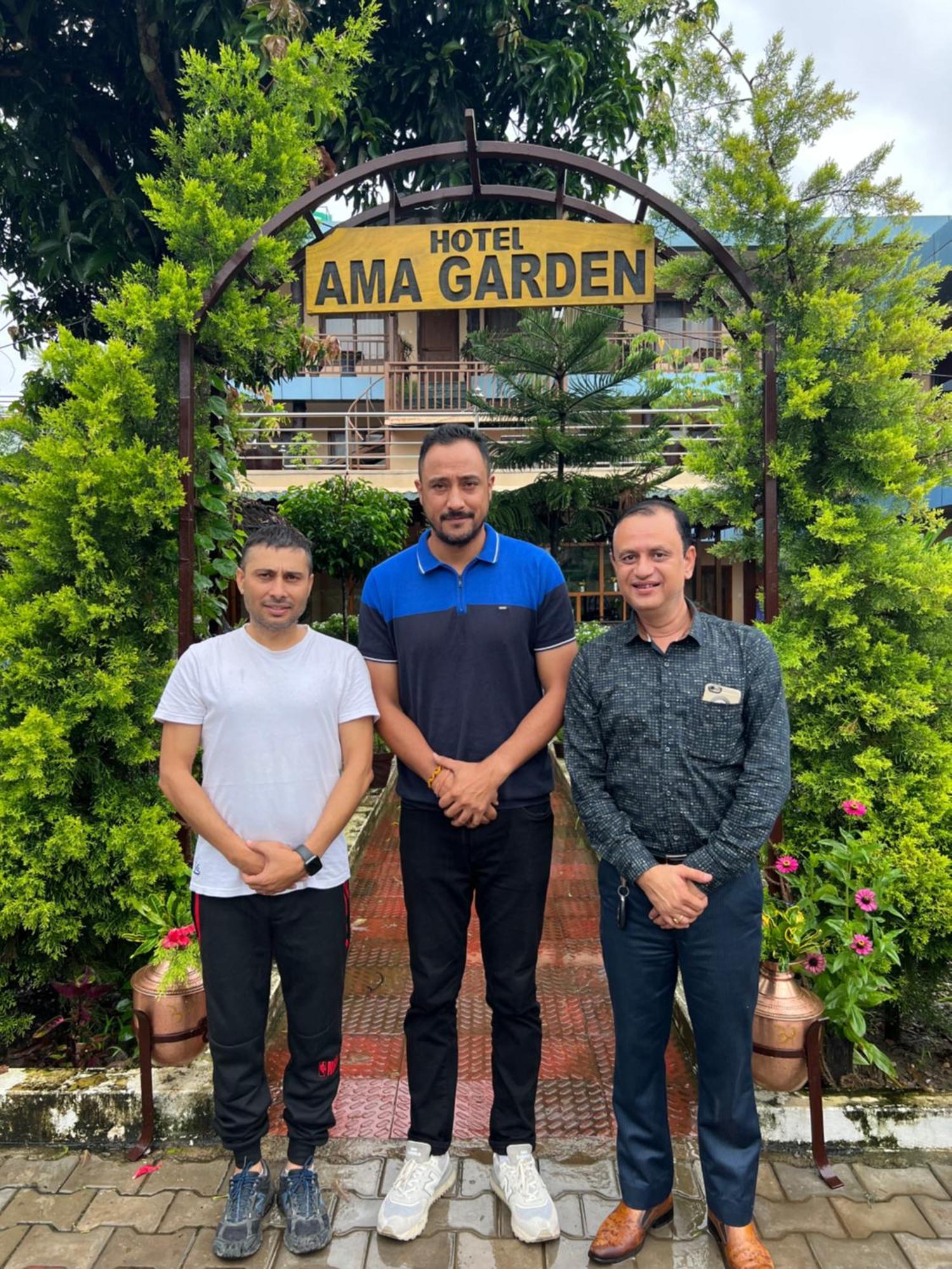 Ama Garden Sauraha Hotel Ngoại thất bức ảnh