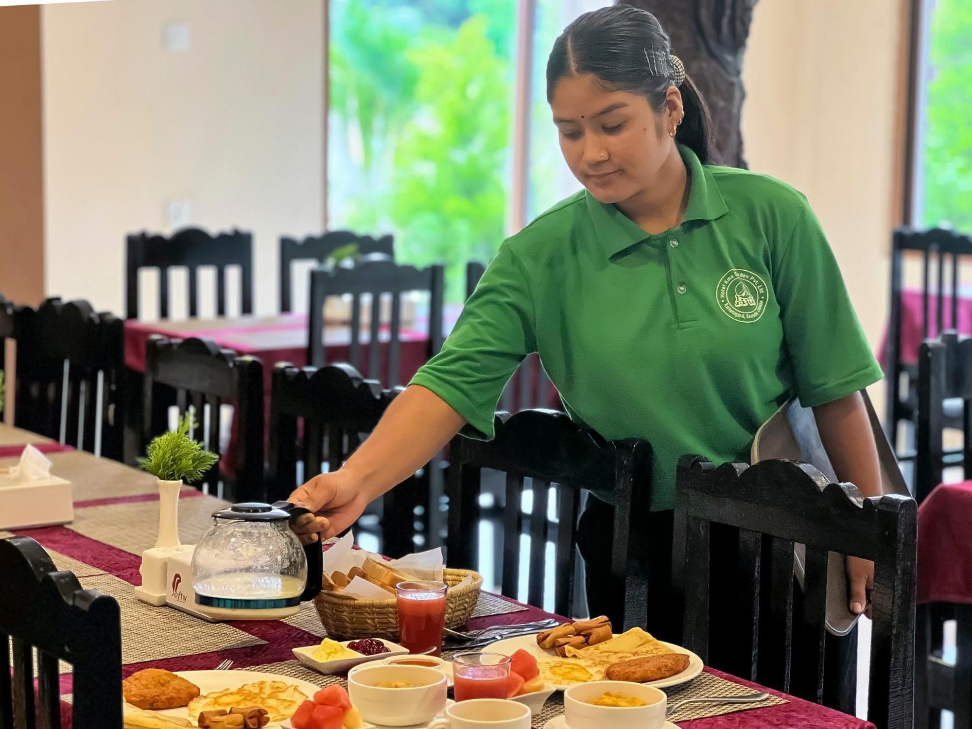 Ama Garden Sauraha Hotel Ngoại thất bức ảnh