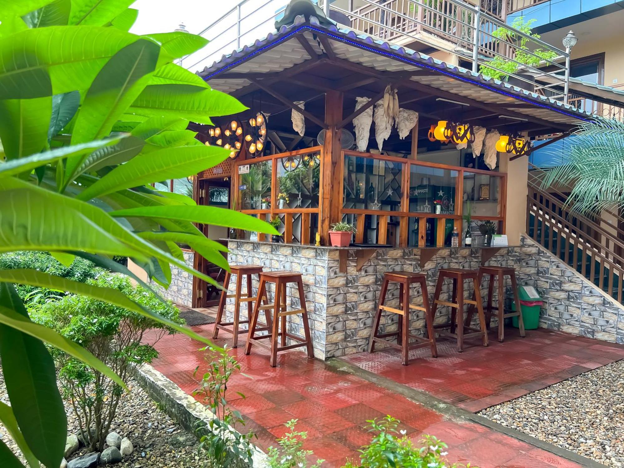 Ama Garden Sauraha Hotel Ngoại thất bức ảnh