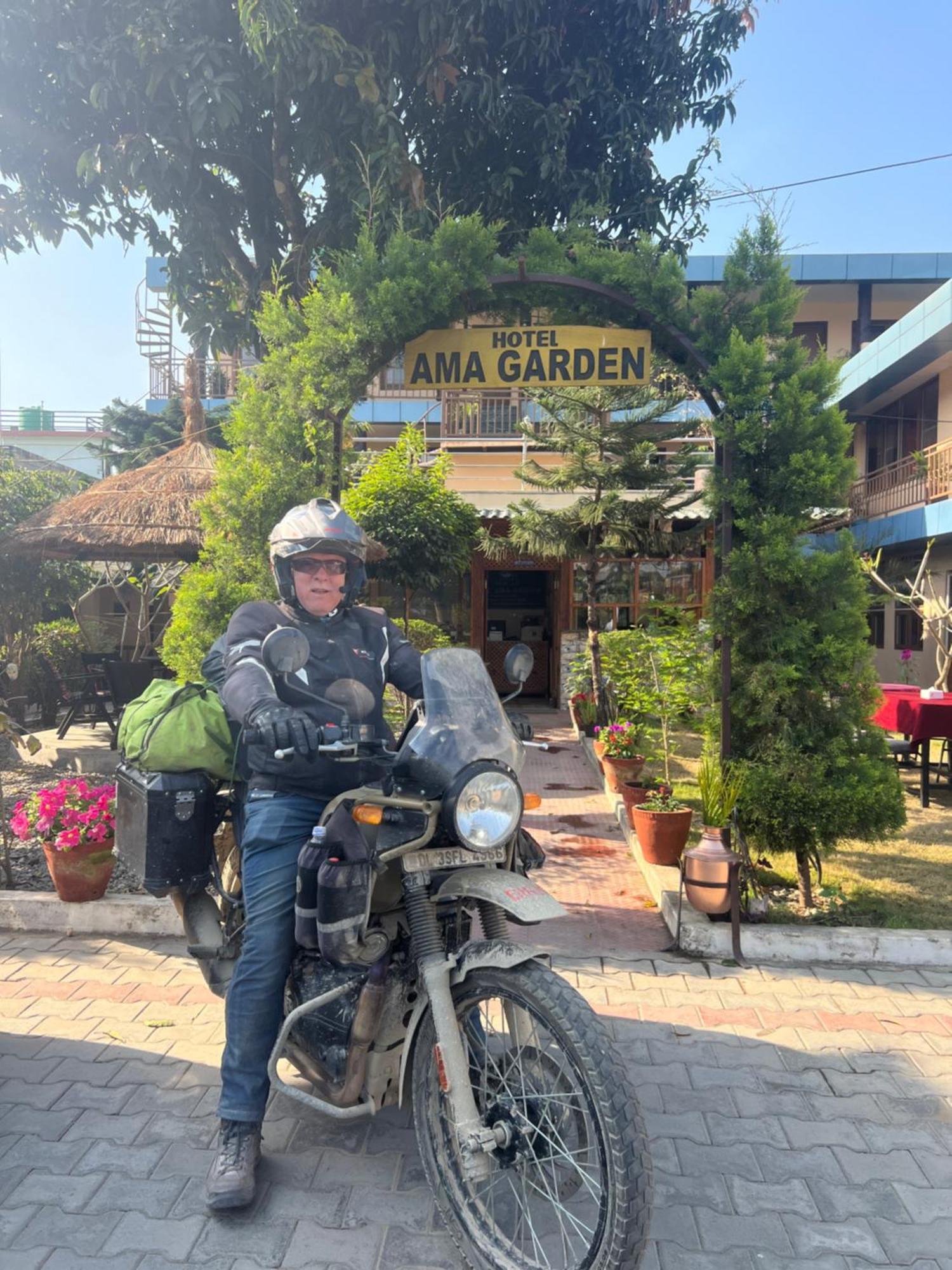 Ama Garden Sauraha Hotel Ngoại thất bức ảnh
