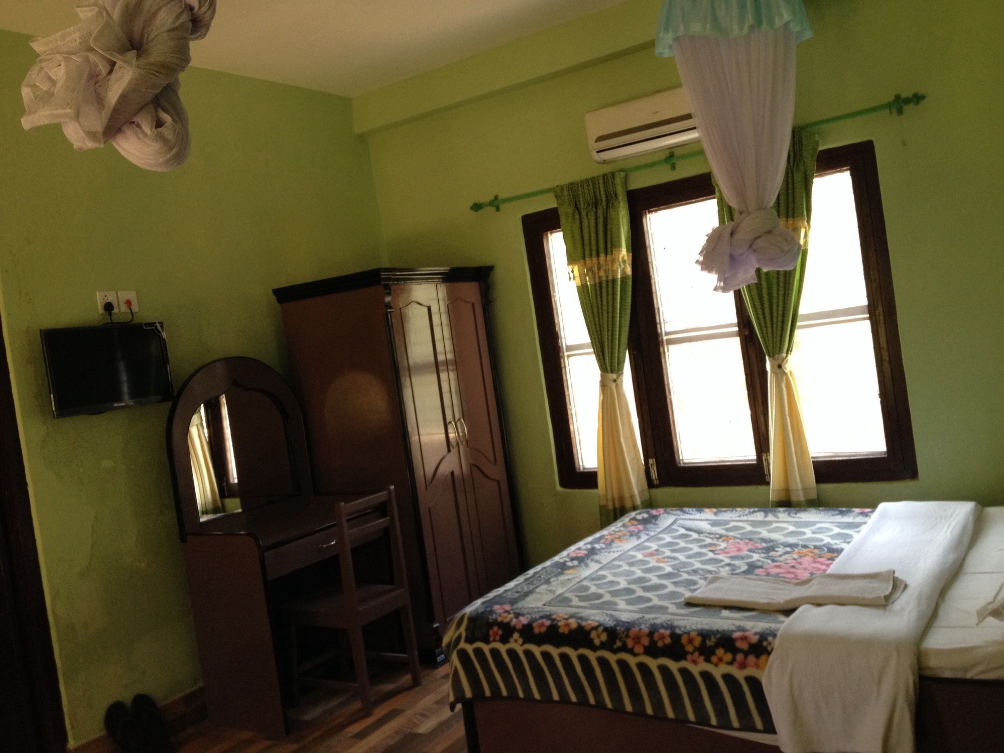 Ama Garden Sauraha Hotel Ngoại thất bức ảnh