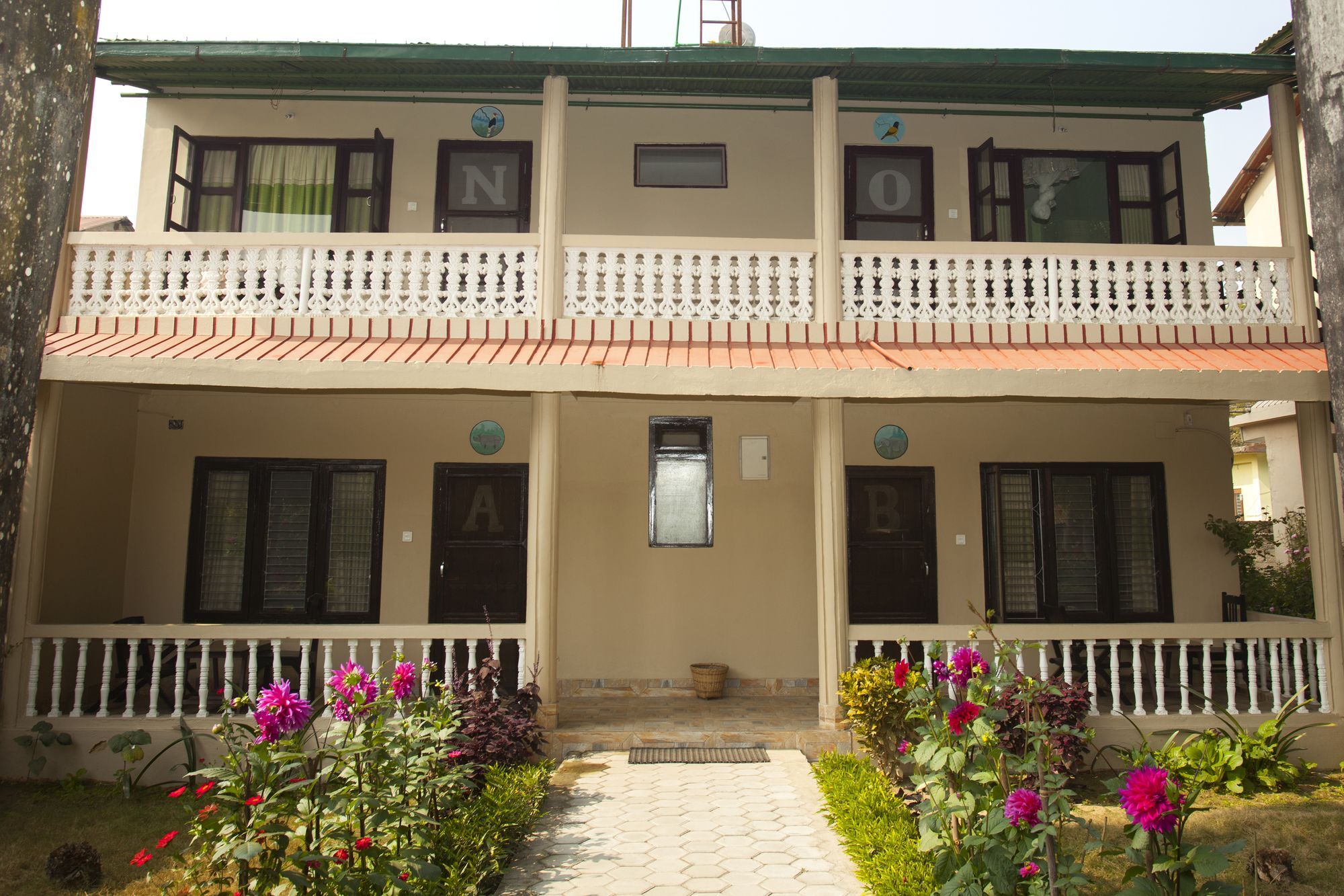 Ama Garden Sauraha Hotel Ngoại thất bức ảnh