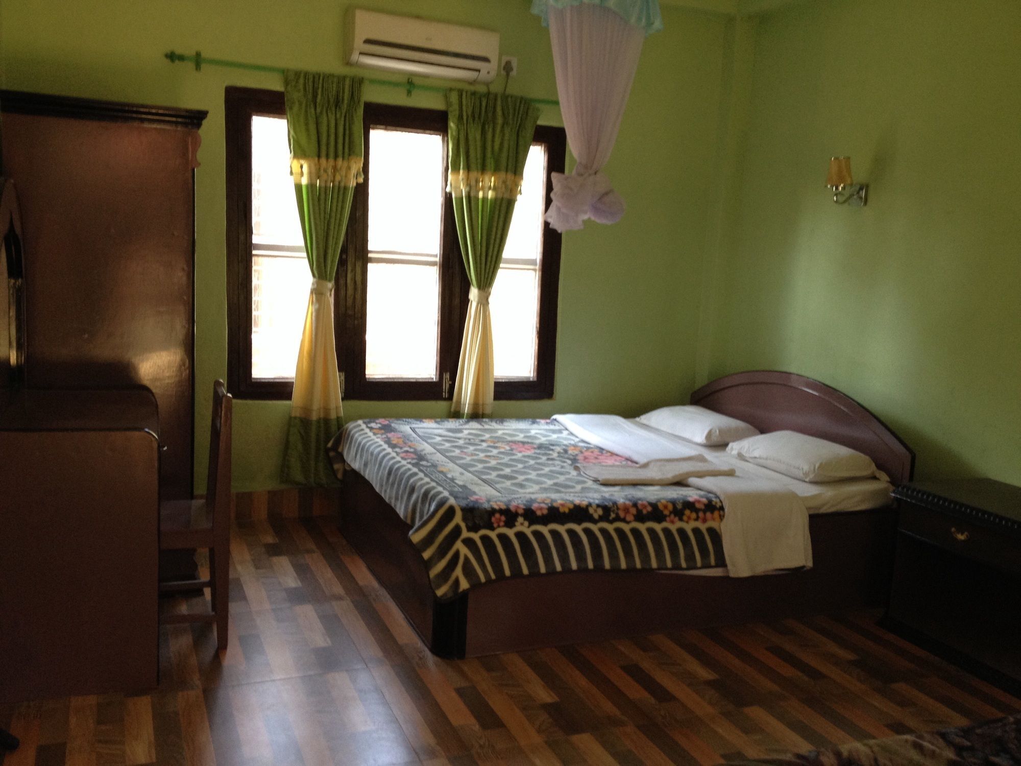 Ama Garden Sauraha Hotel Ngoại thất bức ảnh