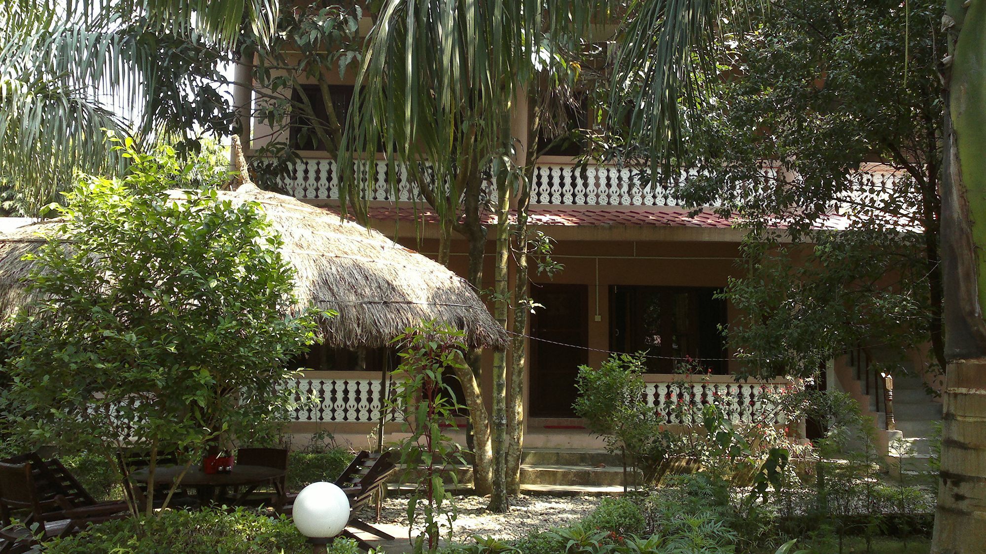 Ama Garden Sauraha Hotel Ngoại thất bức ảnh